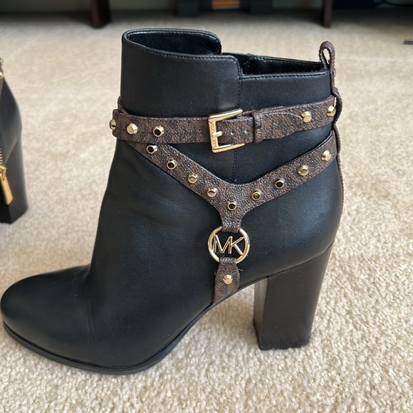 Michael Kors Preston studded leather boots - Picture 3 of 7